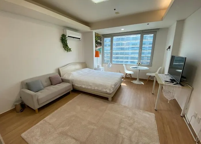 Gangnam Stn 1min #clean Cozy #business Trip #plastic Surgery #easy Access To Transportation * Seul
