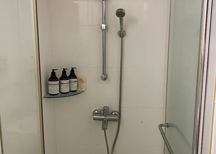 Gangnam Stn 1min #clean Cozy #business Trip #plastic Surgery #easy Access To Transportation Daire Seul